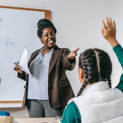 Seja o líder que forma gerações de alunos.