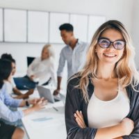 Construir autoridade natural, sem imposição ou gritos.